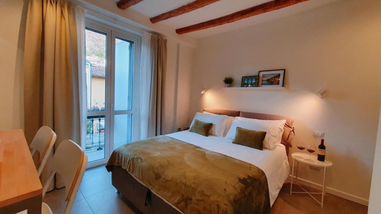كومو Foscolo 9 Room - Breakfast المظهر الخارجي الصورة
